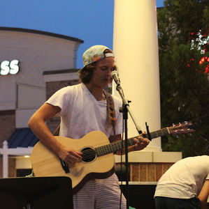 Meet your Posher, Elijah